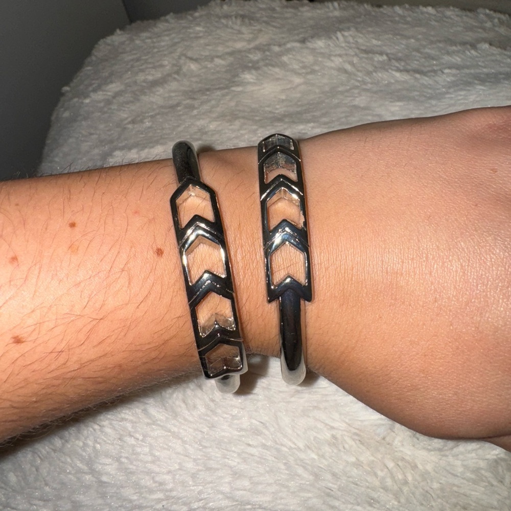 Silver bangles with chevron